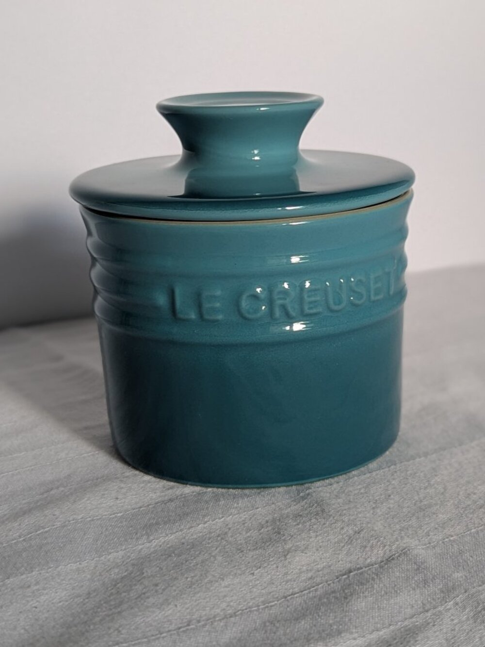 Le Creuset Stonewear Butter Crock *Discontinued* Carribean Blue